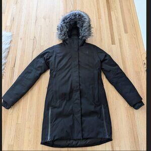 Women’s North Face Waterproof Arctic Parka (Medium)